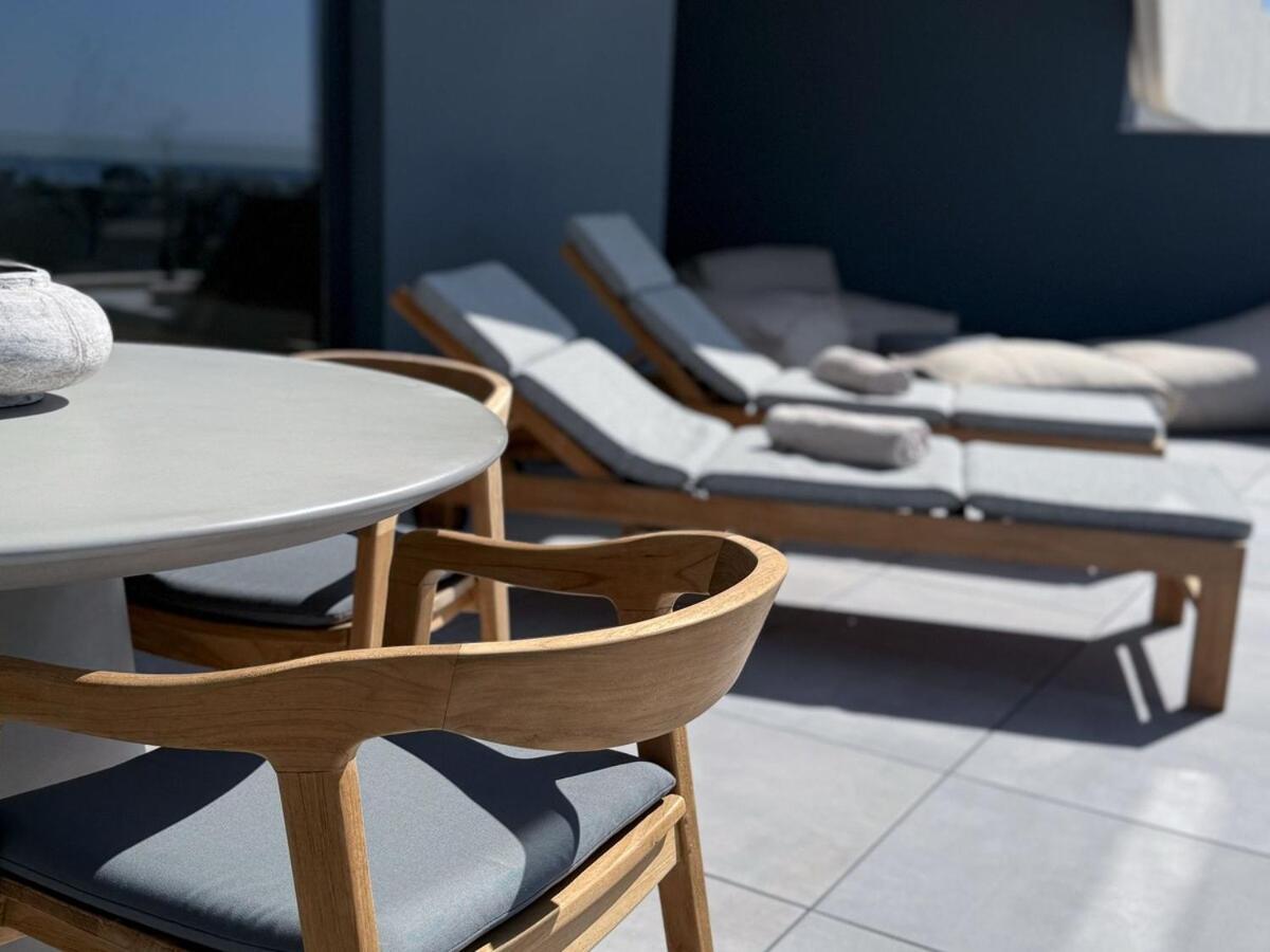 Oasis Seaside Elegance With Ocean & Mountain View Apartamento Estepona