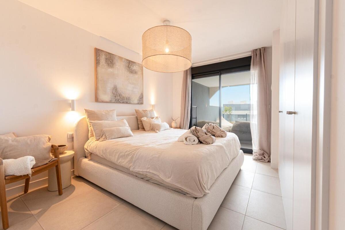 Apartamento Oasis Seaside Elegance With Ocean & Mountain View *